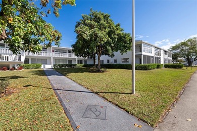 Spacious 1-bedroom, 1.5-bathroom condo conveniently located on - photo 22