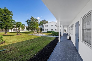 Spacious 1-bedroom, 1.5-bathroom condo conveniently located on - photo 24