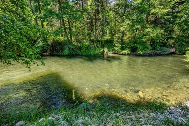 Amazing Applegate River frontage for fishing, kayaking, or