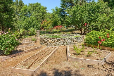 Amazing Applegate River frontage for fishing, kayaking, or