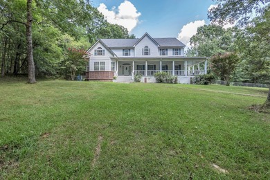 (private lake, pond, creek) Home For Sale in Memphis Tennessee