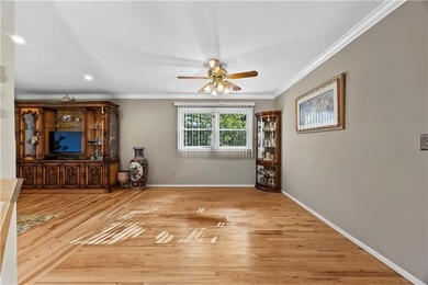 Discover this spacious Detached home in highly sought after - photo 7