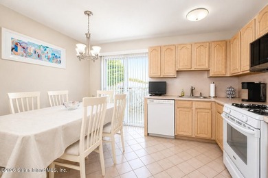 Come bring your imagination, and vision to this great townhouse - photo 5