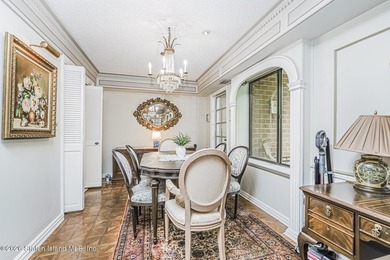 Exclusive Woodland Development - Spacious End-Unit Duplex Condo - photo 8