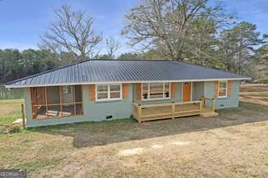 Lake Home For Sale in Lafayette, Alabama
