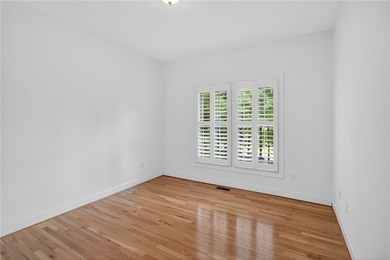 Welcome to this beautifully maintained 3 bedroom, 3 full bath - photo 21
