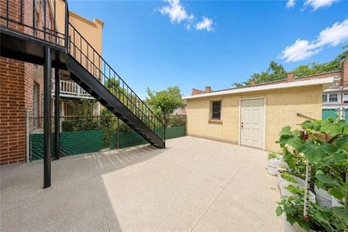 Welcome to this spacious brick single-family home that offers - photo 5