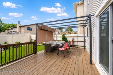 Welcome to this charming and sun-filled fully detached Colonial - photo 5