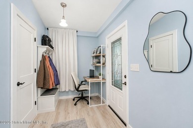 Welcome to this charming and sun-filled fully detached Colonial - photo 8