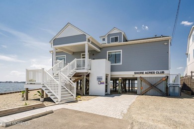 Enjoy waterfront living in this spacious 4-bedroom, 2-bath home - photo 30