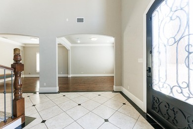 *Huge Price Reduction* Step into luxury at Lakeridge Villas - photo 7