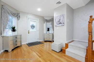Welcome to 93 Shale Street! Amazing 1-family, 4-bedroom, 4-bath - photo 2