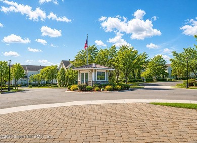 Welcome to one of the most luxurious communities on Staten - photo 3