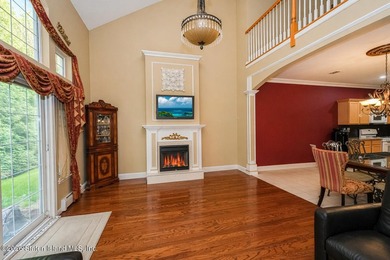 Welcome to one of the most luxurious communities on Staten - photo 7