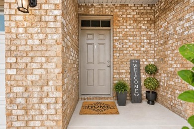 ASSUMABLE VA LOAN AVAILABLE WITH A 2.62% INTEREST RATE! Located - photo 5