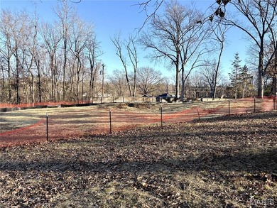 (private lake, pond, coastal) Lot Sale Pending in Creve Coeur Missouri