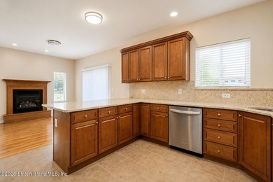 Welcome to 6 Clinton Court! This impressive single family Side - photo 8