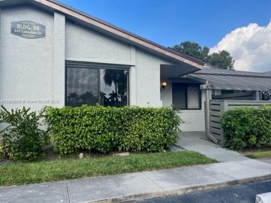 Lake Condo For Sale in Weston, Florida