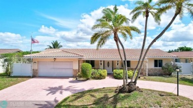 Lake Home For Sale in Plantation, Florida