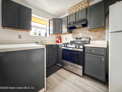 939 Post Avenue is a single-family home located on a corner lot - photo 5
