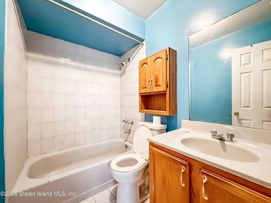 939 Post Avenue is a single-family home located on a corner lot - photo 9