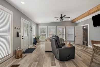 Wake up to breathtaking waterfront views in this stunning home - photo 8