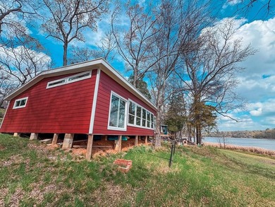 Lake Ioni Home For Sale in Elkhart Texas