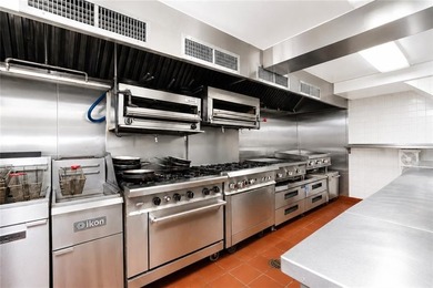 Amazing Business For Sale - Bar/Restaurant in Prime Bay Ridge - photo 9