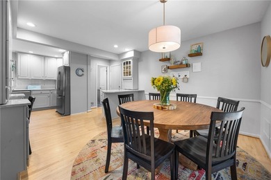 Welcome home to this beautiful 4-bedroom, 2.5-bath Colonial - photo 11