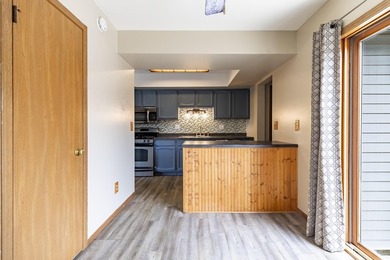 FISH BOAT GOLF AND VACATION AT HOME IN THIS 2 STORY TOWNHOUSE IN - photo 13