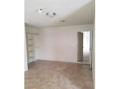 WHAT AN AMAZING HOME W/ RV OR BOAT PARKING ON SIDE OF HOUSE!