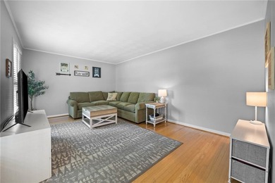 Welcome home to this beautiful 4-bedroom, 2.5-bath Colonial - photo 15