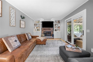 Welcome home to this beautiful 4-bedroom, 2.5-bath Colonial - photo 17