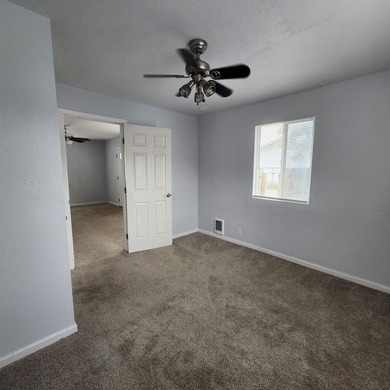 Cute home in an up-and-coming neighborhood. Properties in the - photo 19