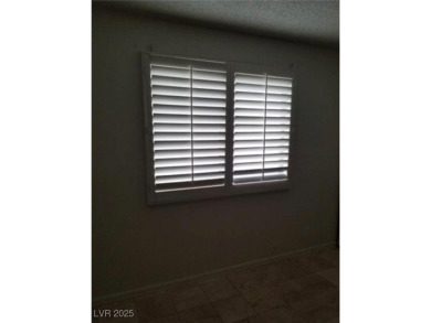 WHAT AN AMAZING HOME W/ RV OR BOAT PARKING ON SIDE OF HOUSE!