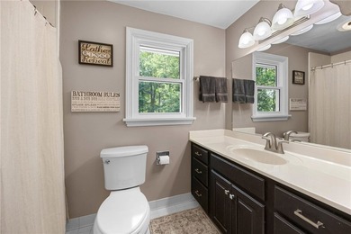 Welcome home to this beautiful 4-bedroom, 2.5-bath Colonial - photo 27