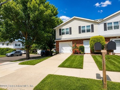 Large 22x40 two-family semi-attached home on a beautiful corner - photo 2