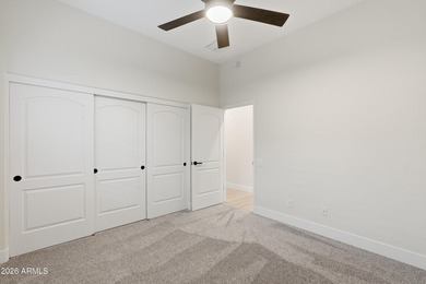 Stunning, move-in ready 3 bedroom + den, 2.5 bath home on a - photo 35