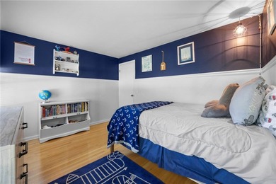 Welcome home to this beautiful 4-bedroom, 2.5-bath Colonial - photo 35