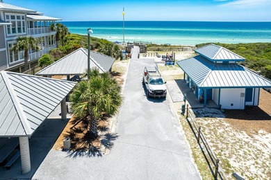 Charming coastal cottage just a few blocks from the sugar-white - photo 10