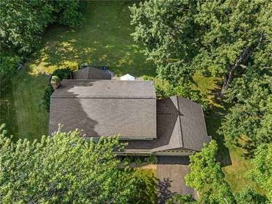 Welcome home to this beautiful 4-bedroom, 2.5-bath Colonial - photo 42