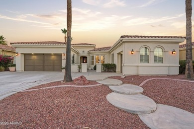 Stunning, move-in ready 3 bedroom + den, 2.5 bath home on a - photo 44