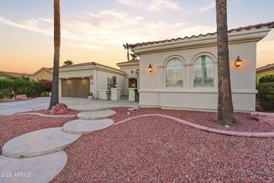 Stunning, move-in ready 3 bedroom + den, 2.5 bath home on a - photo 46