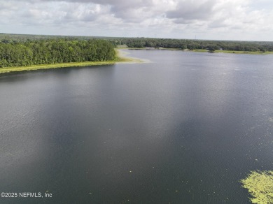 Lake Home For Sale in Melrose, Florida