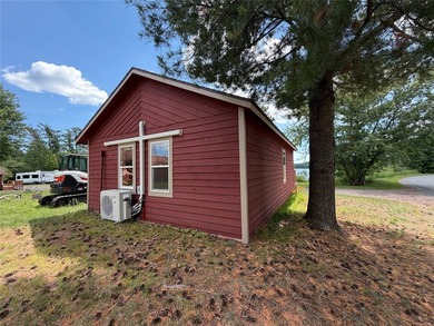 Completely updated and ready to enjoy, this inviting Northwoods - photo 2