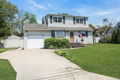 Welcome to 57 Wantagh Avenue in East Islip - a beautifully - photo 3