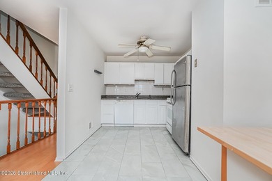 Welcome to 38A Country Drive East. This beautiful 1-family - photo 8