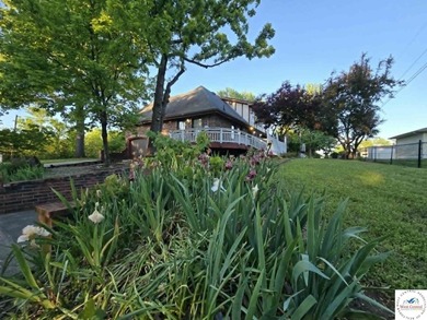 Peaceful, elegant, and full of enchanting character, this - photo 5