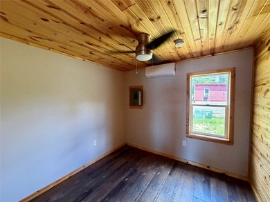 Additional listing photo 3