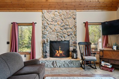 A rare opportunity on beautiful Munro Lake with 80' of frontage! - photo 25